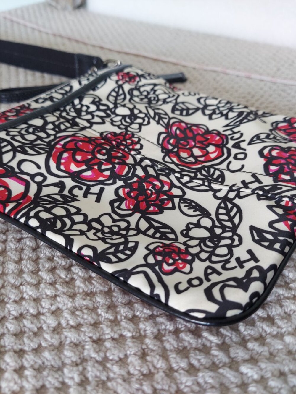 Coach Poppy Floral Graffiti Crossbody Swingpack Bag Limited Edition - Picture 4 of 9